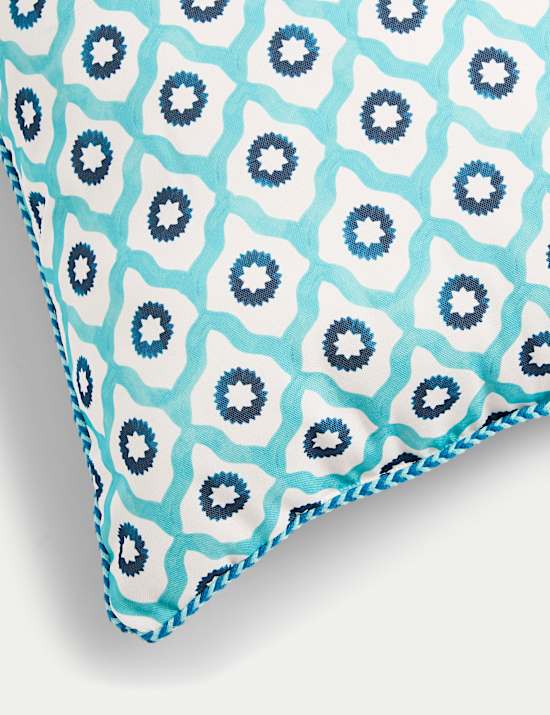 Set of 2 Geometric Outdoor Cushions