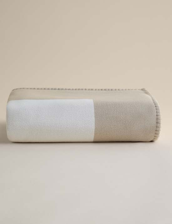 Kelly Hoppen Design Geometric Throw