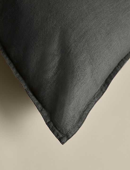 Pure Linen Flange Trim Cushion