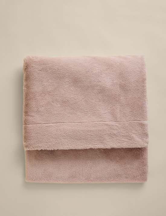 Supersoft Faux Fur Throw