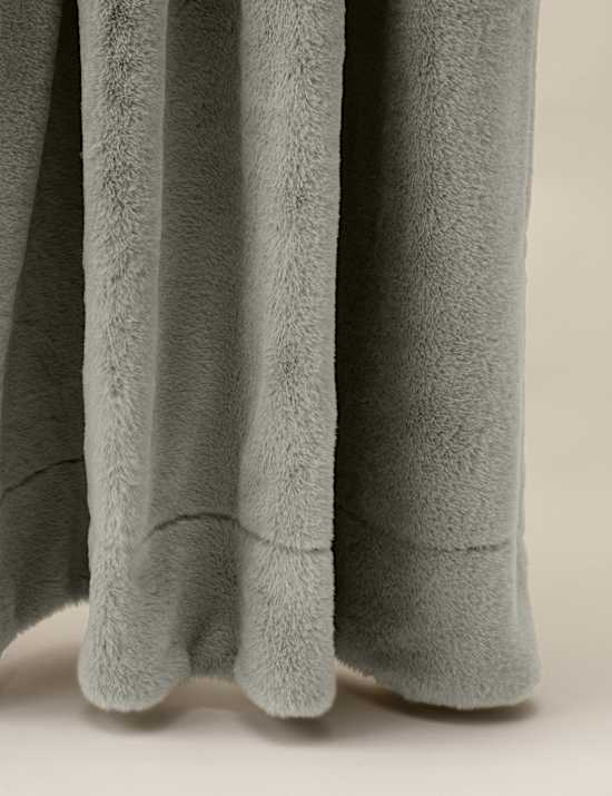 Supersoft Faux Fur Throw