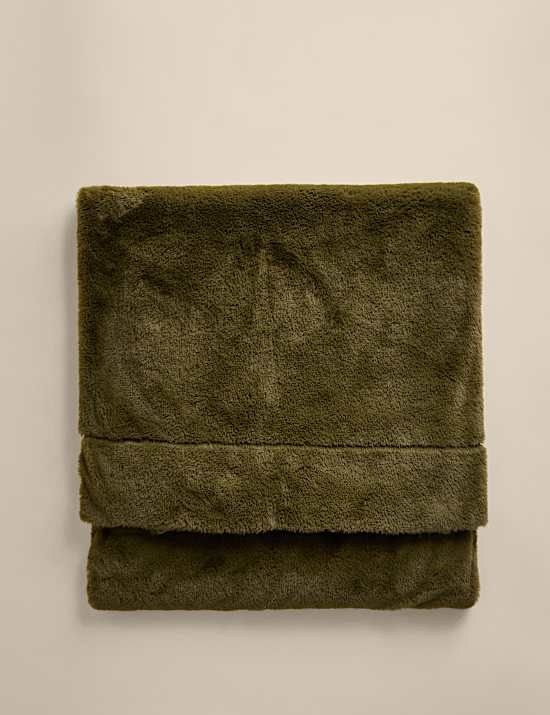 Supersoft Faux Fur Throw
