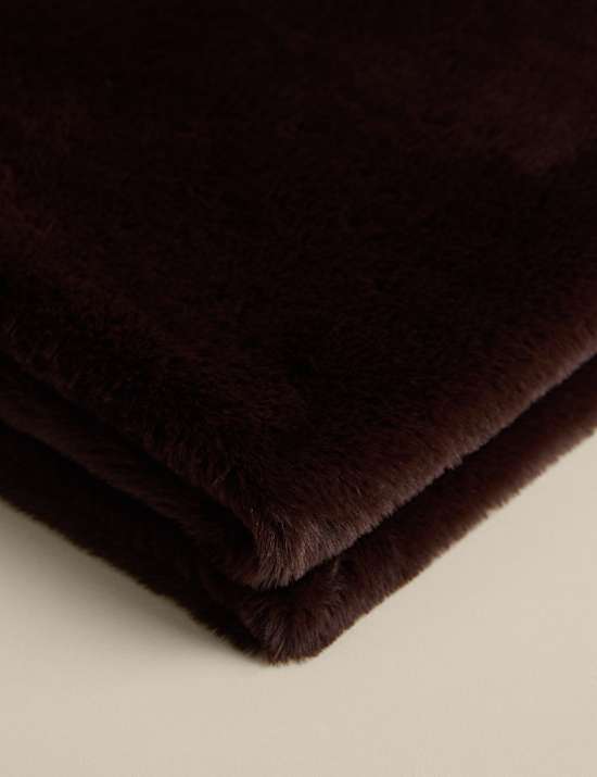 Mimořádné jemný přehoz z umělé kožešiny