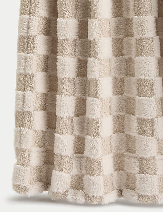 Fleece Checked Throw