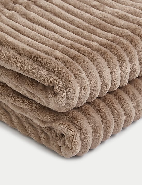 Ribbed Fleece Throw