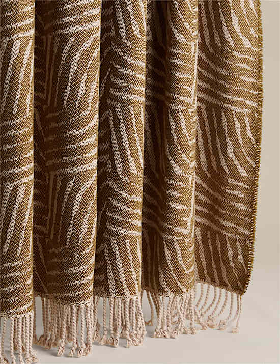 Cotton Rich Geometric Throw