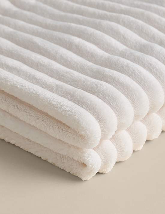 Fleece Ribbed Throw