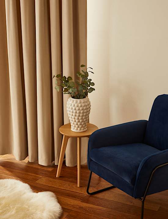 Cortinas ultrat&eacute;rmicas con ojales de terciopelo