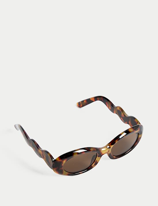 Bevelled Oval Sunglasses