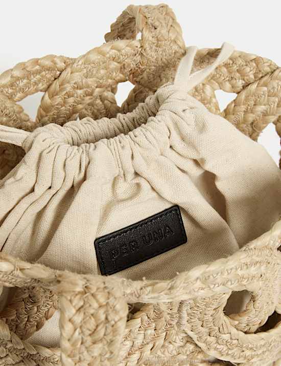 Gewebte Tragetasche aus Stroh