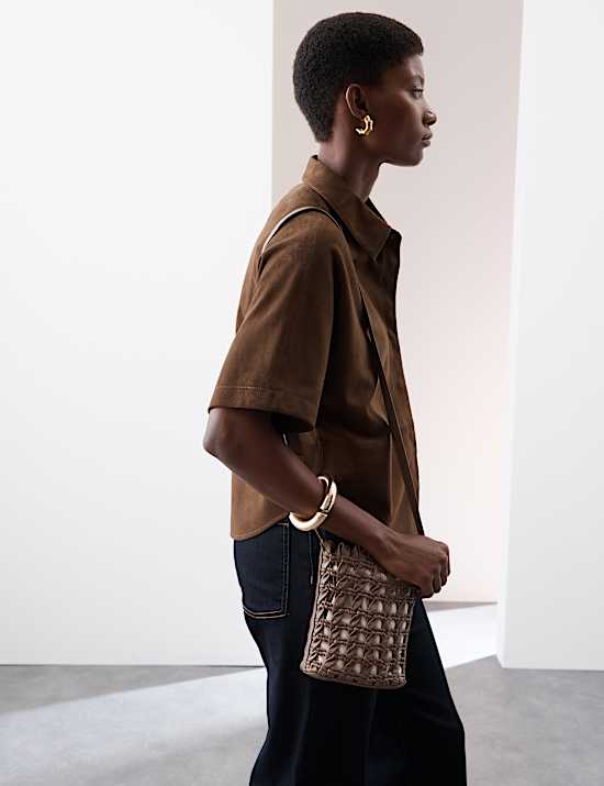 Besace 100 % cuir &agrave; motif tress&eacute;