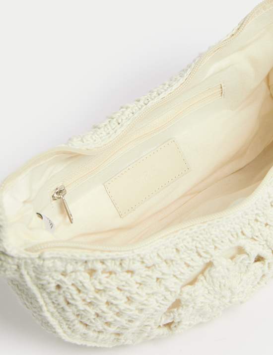 Schultertasche mit hohem Baumwollanteil