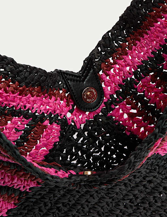 Gestreifte Schultertasche aus Stroh