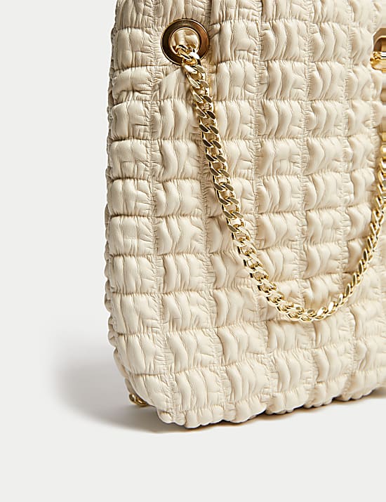 Quilted Chain Strap Shoulder Grab Bag