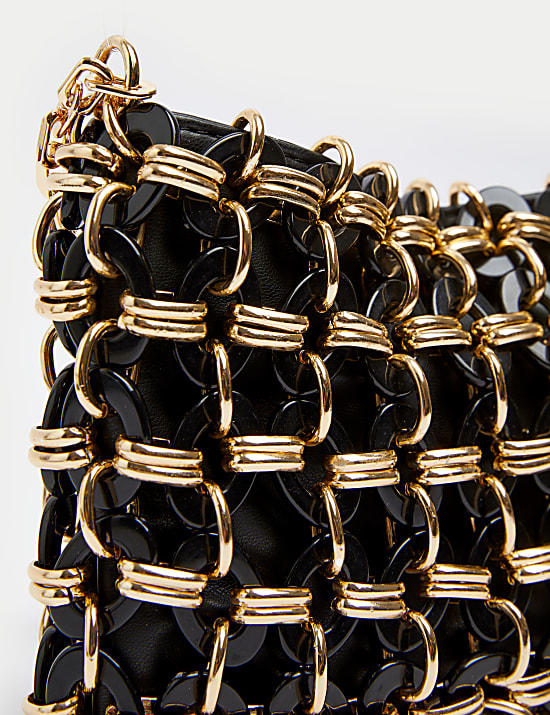 Chain Strap Shoulder Bag