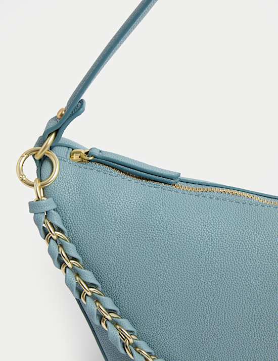 Chain Detail Shoulder Bag