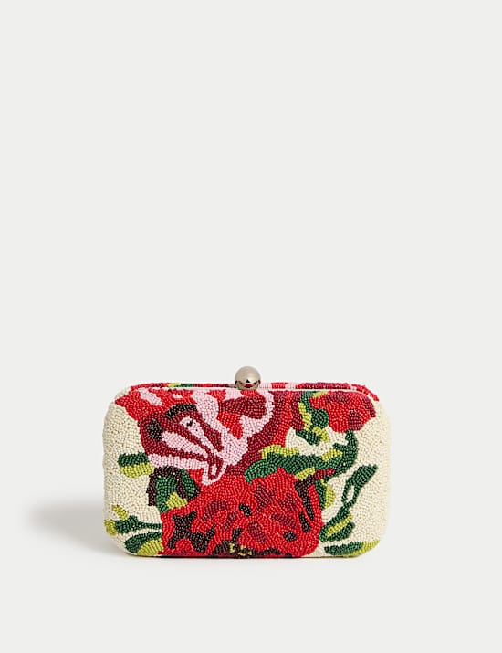 Clutch mit perlenbesetzten Blumen