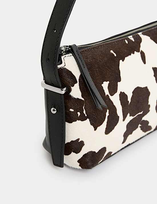 Hair On Lederschultertasche mit Tierdruck