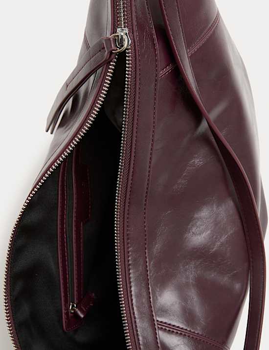 Schlingentasche aus Lackleder