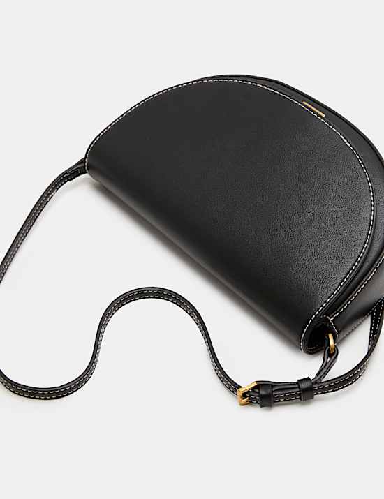 Bags & purses
