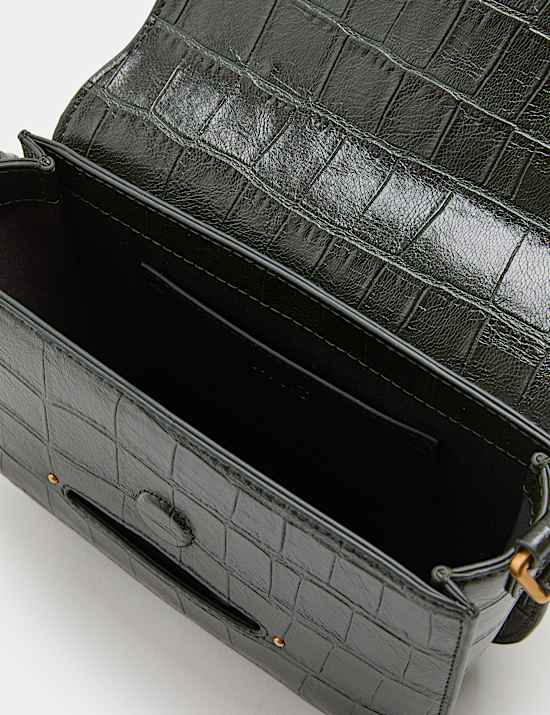 Sac besace enveloppe effet crocodile