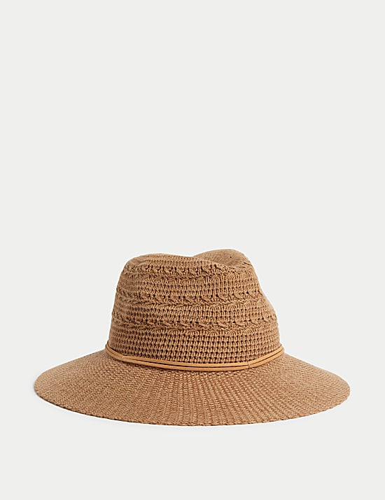 القبعات الصيفية