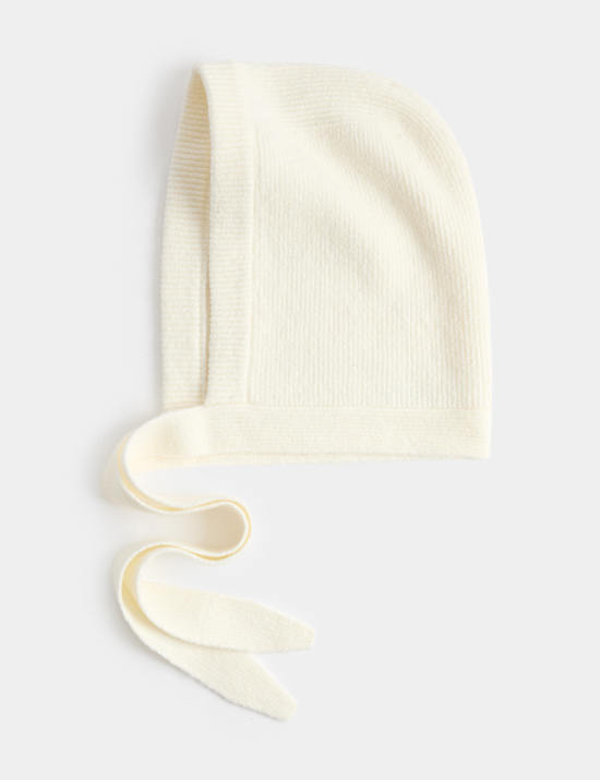 Knitted Bonnet