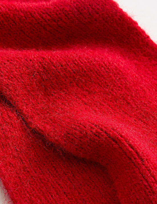 Schmaler Strickschal mit Wolle