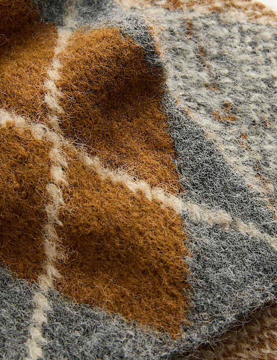 Fluffy Argyle Scarf with Wool