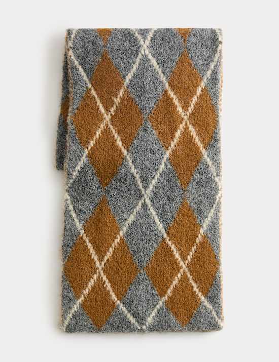 Syal Argyle Fluffy dengan Wol