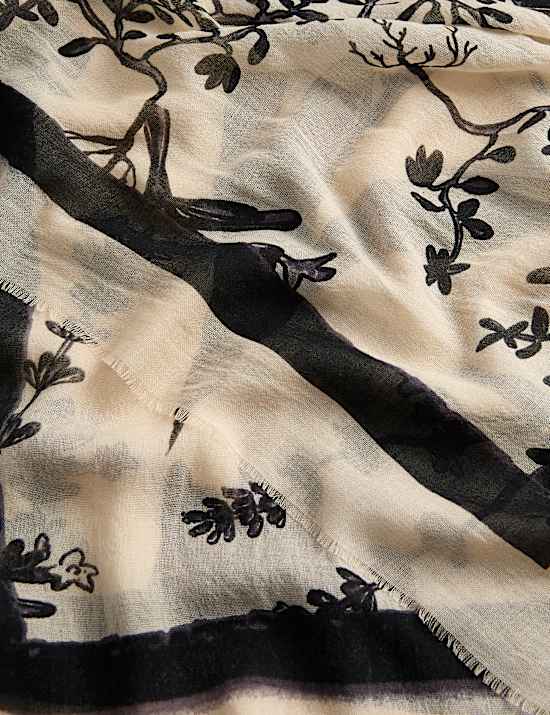Printed Lightweight Scarf with Wool