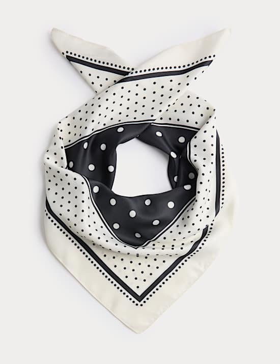 Foulard en soie imprim&eacute;e