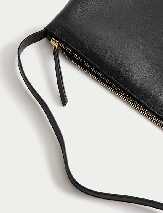 Schultertasche aus Leder mit Griff oben