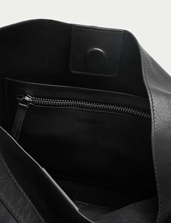 Sac à bandoulière en cuir avec poignée sur le dessus