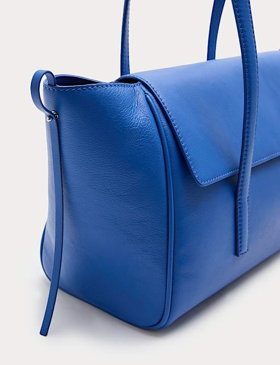 Bags & purses