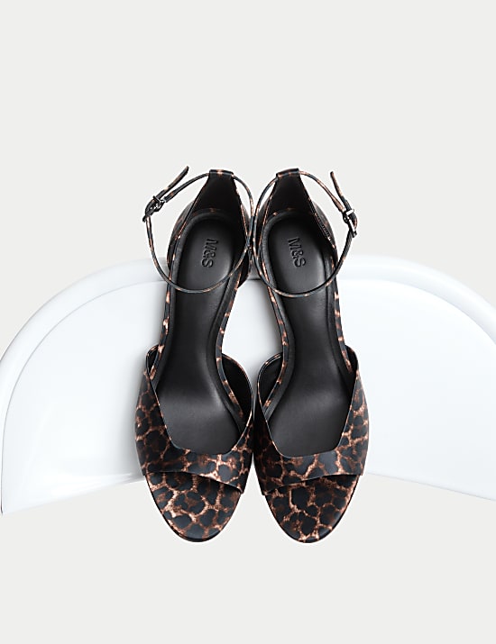 Women s Sandals Strappy Flat Sandals M S Spain