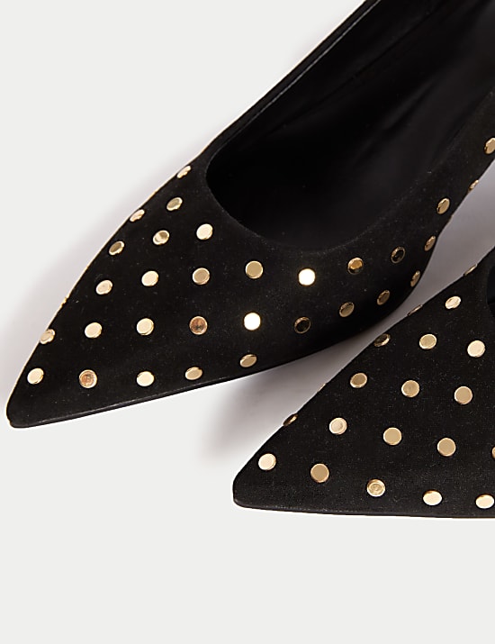 Chaussures &agrave; talons bobine clout&eacute;, bout pointu et bride arri&egrave;re