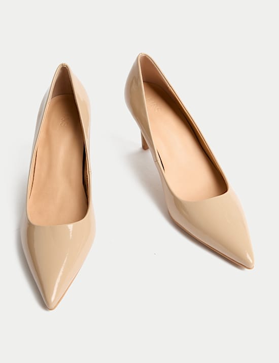 Lakleren pumps met spitse neus en naaldhak