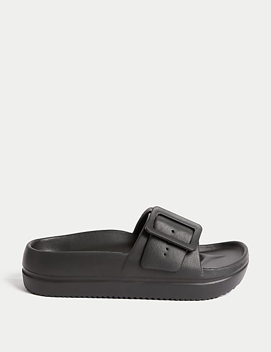 Sepatu Sandal Platform Dengan Gesper