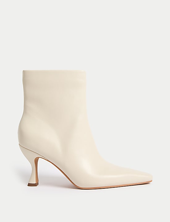 Bottines style chaussette &agrave; talons aiguille