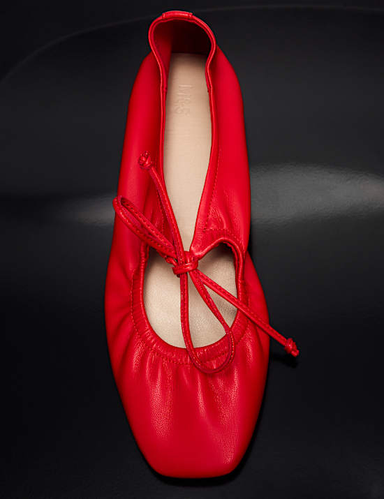 Bow Flat Ballet Pumps