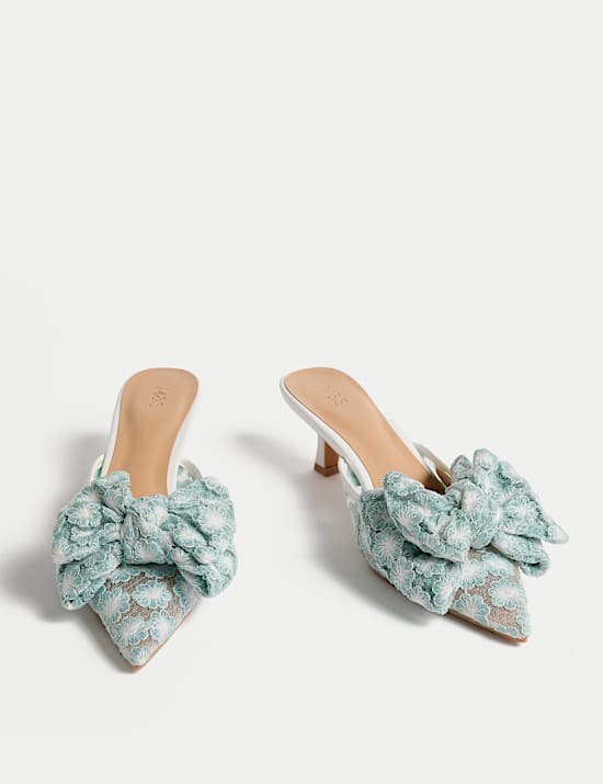 Φλοράλ mules με μικρό τακούνι και φιόγκο
