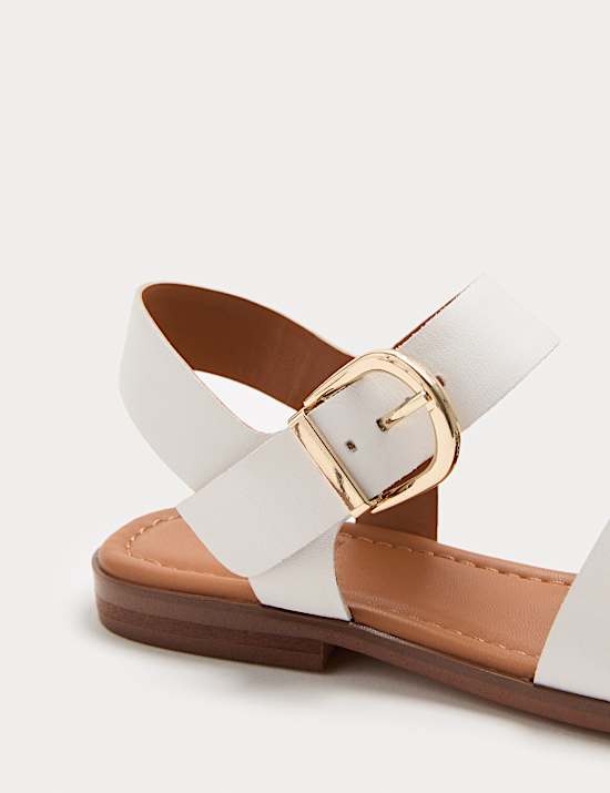 Leather Buckle Flat Fisherman Sandals