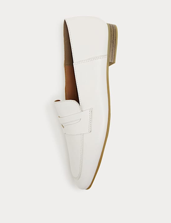 Mocassins plats en cuir &agrave; bout fusel&eacute;