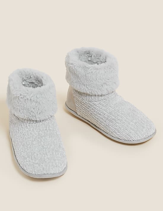 Chenille Slipper Boots with Freshfeet&trade;
