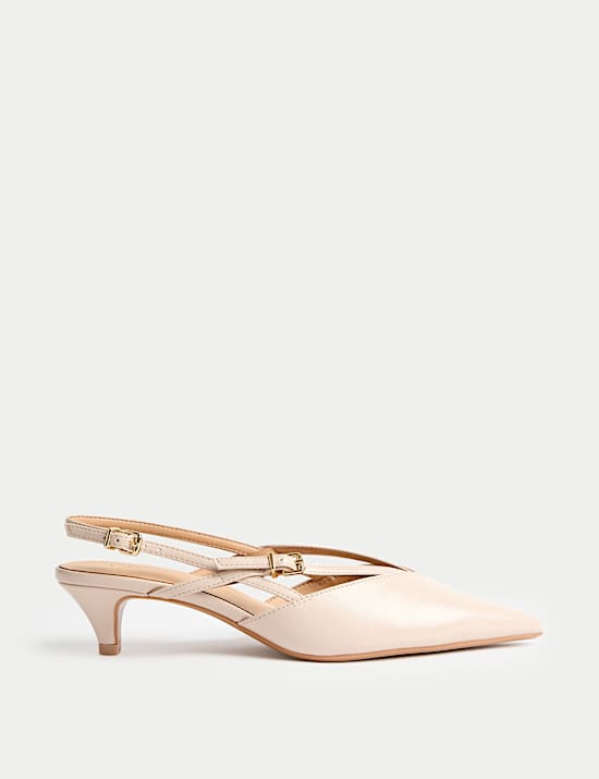 Pumps met bandjes en kittenhak