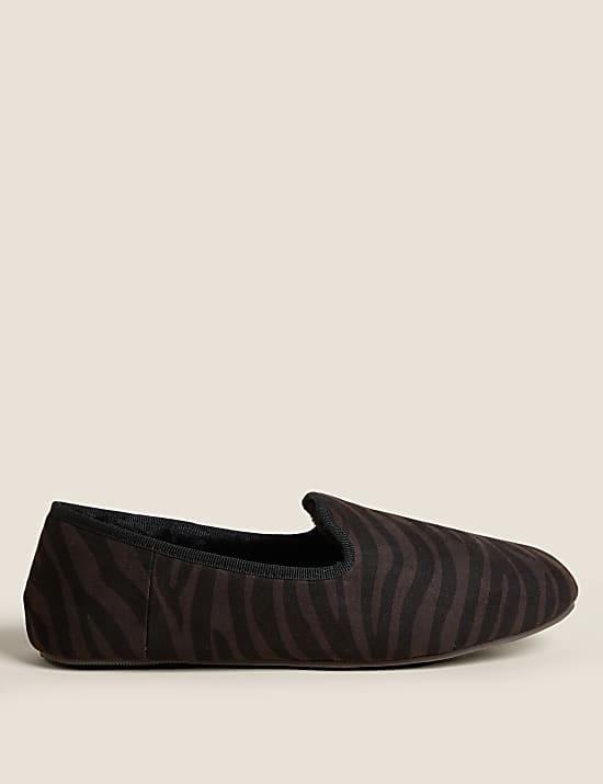 Leopard Print Faux Fur Lined Slippers