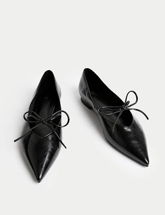 Bow Flat Pointed Pumps