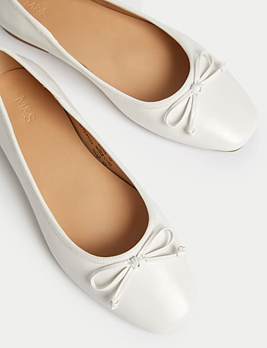 Bow Flat Ballet Pumps