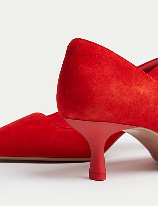 Escarpins larges en daim &agrave; talons bobine